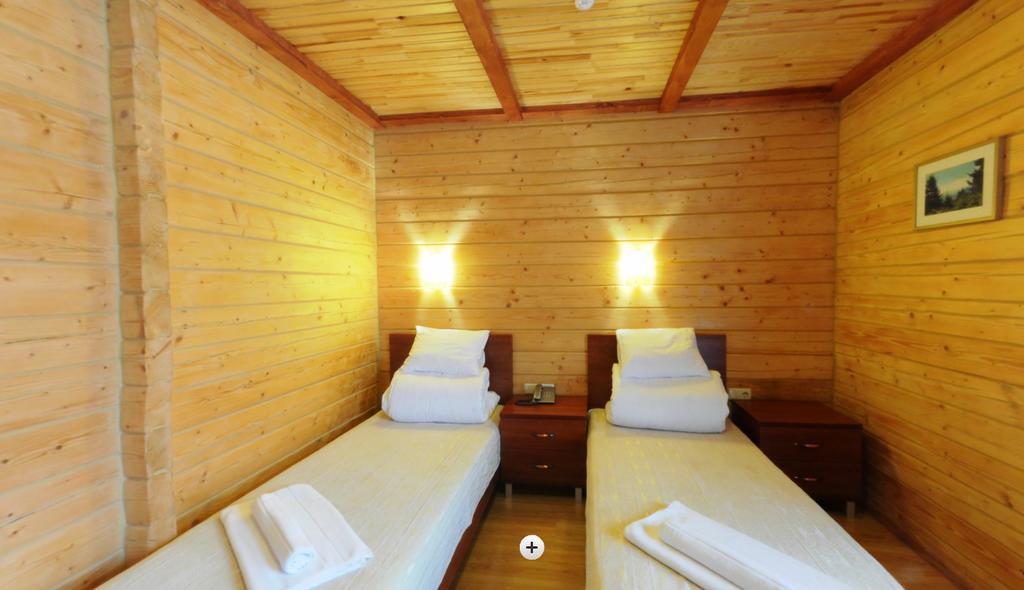 Hotel Forward Pool&sauna Yasinya